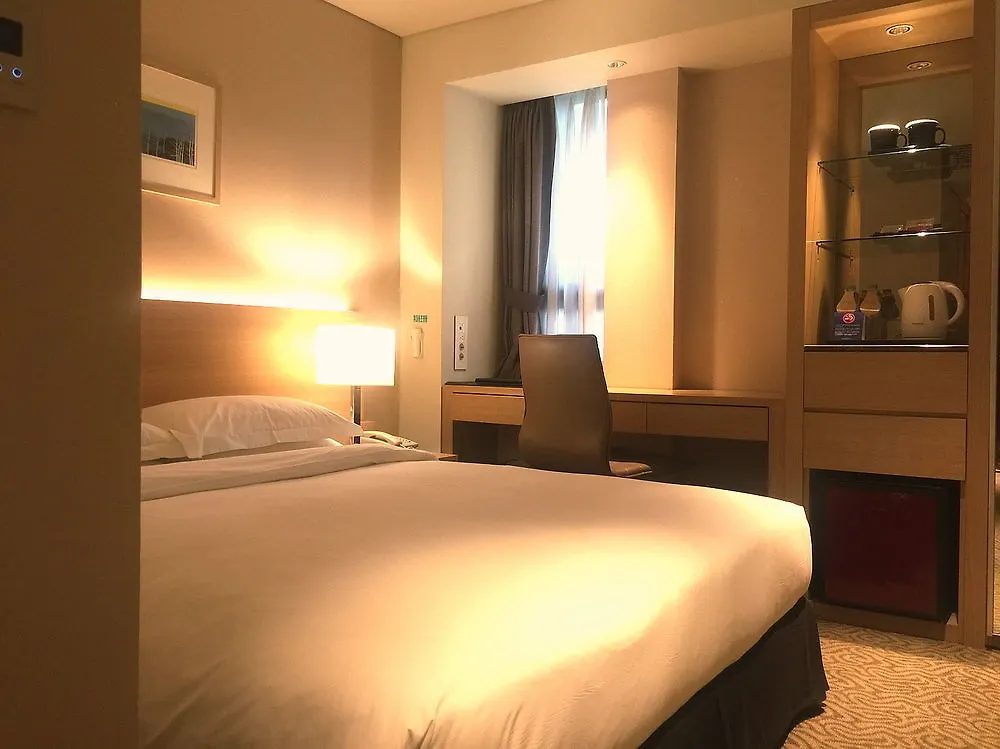 Summit Hotel Seoul Dongdaemun 3*,