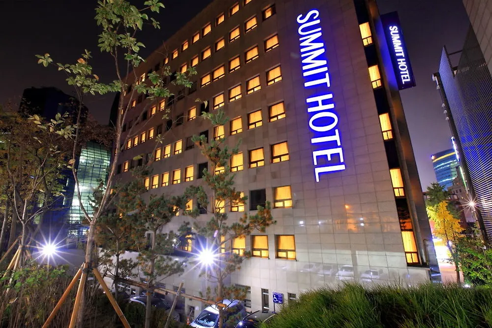 Summit Hotel Seoul Dongdaemun 3*,