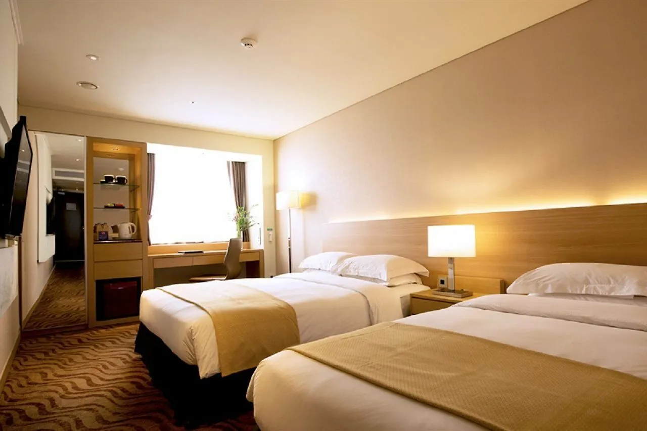 Summit Hotel Seoul Dongdaemun 3*,
